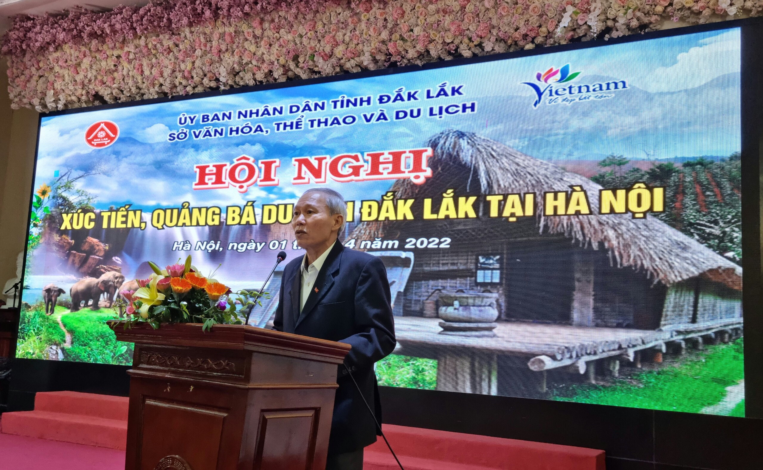 Ông Thái Hồng Hà – Tỉnh ủy viên, Giám đốc Sở VHTTDL tỉnh Đắk Lắk phát biểu tại Hội nghị